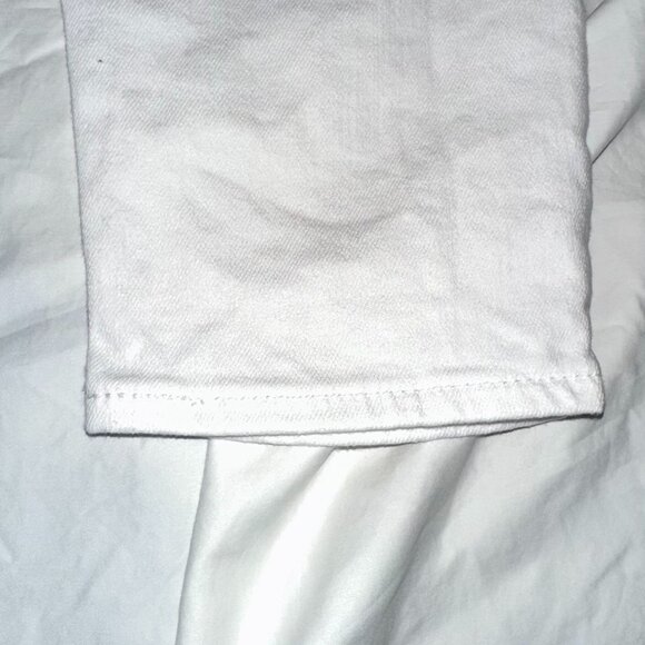 Signature Levi Strauss*White Mid-Rise Cropped Distressed Jeans - Picture 4 of 12